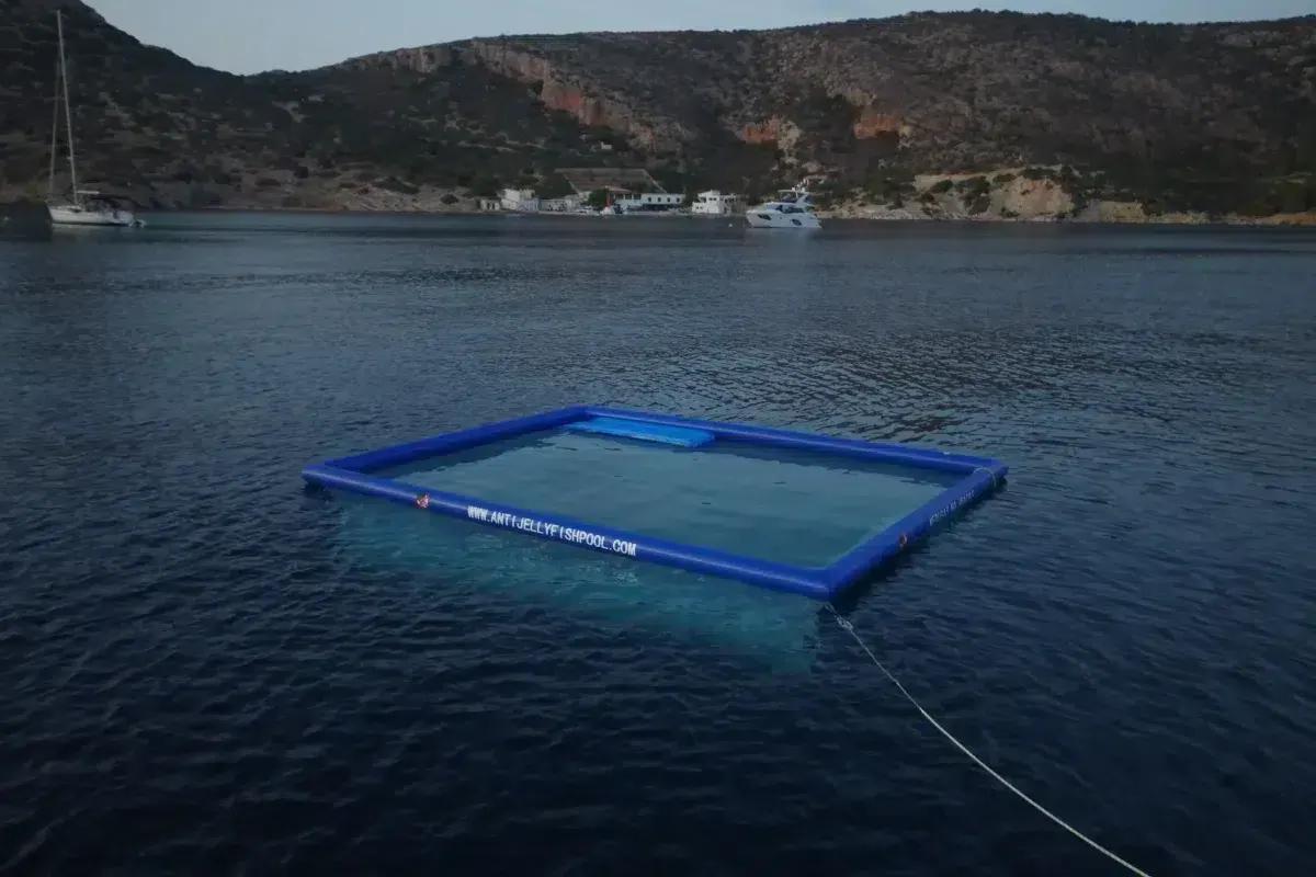 Blue anti-jellyfish pool — jellyfish protection at sea