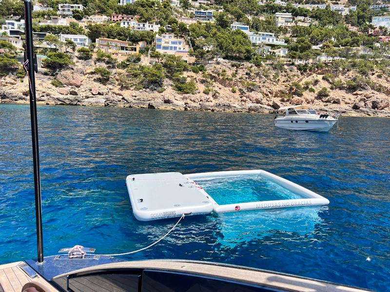 MENORCA Set - Boat Pool 3 x 3m & Inflatable Platform 3 x 2m 2